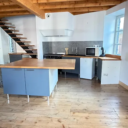 Maison Entiere Et Renovee Pour 6 Couchages *